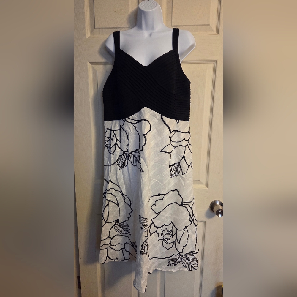 Catherines Black and White Floral Dress 18W NWT
